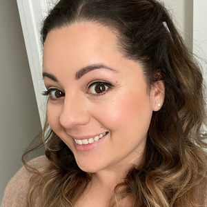 Meet your Posher, Lynette